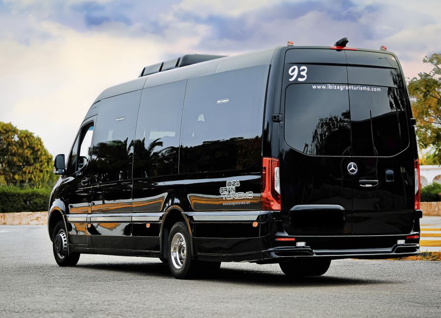 Alquiler Mercedes minibus Ibiza